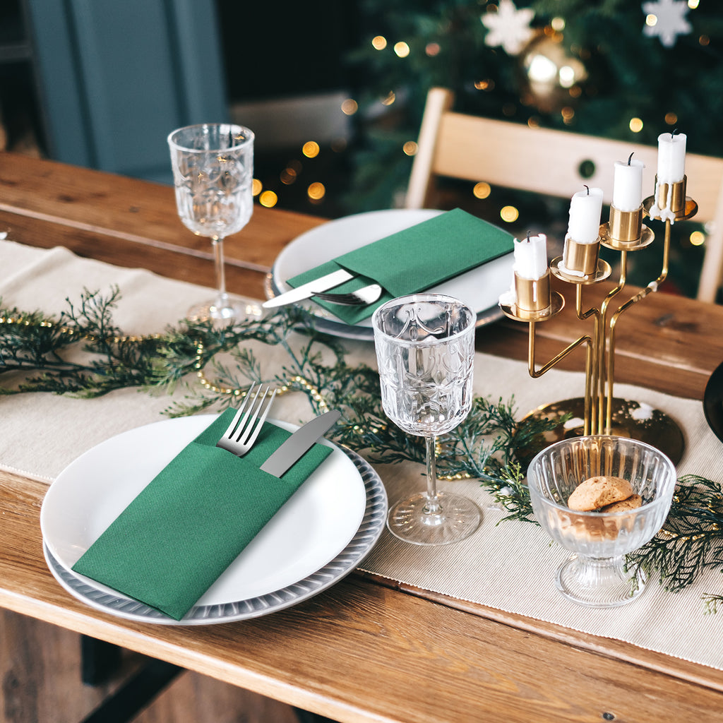 50PCS Disposable Green Napkins with Built-in Flatware, Christmas Napkins, Guest Towels Linen Feel, Pre-folded Airlaid Napkin for Wedding Party